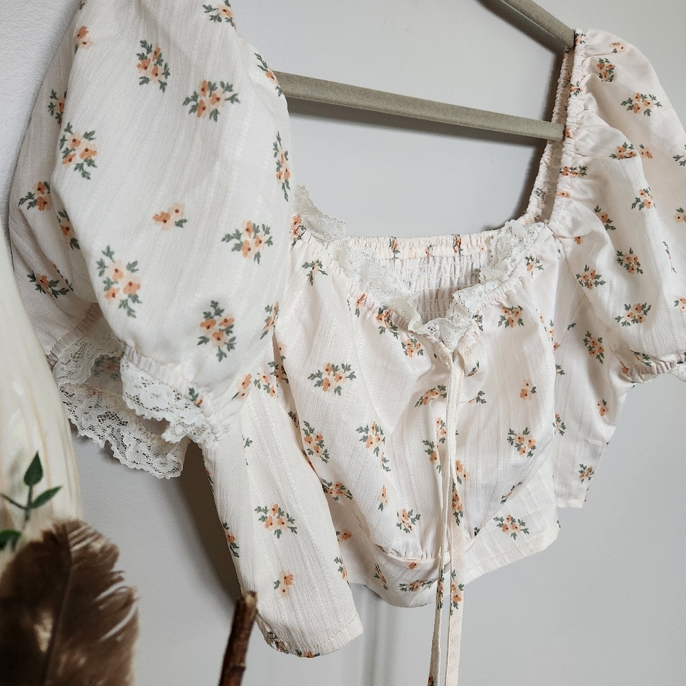 Milk Maid Crop top Puff Sleeve